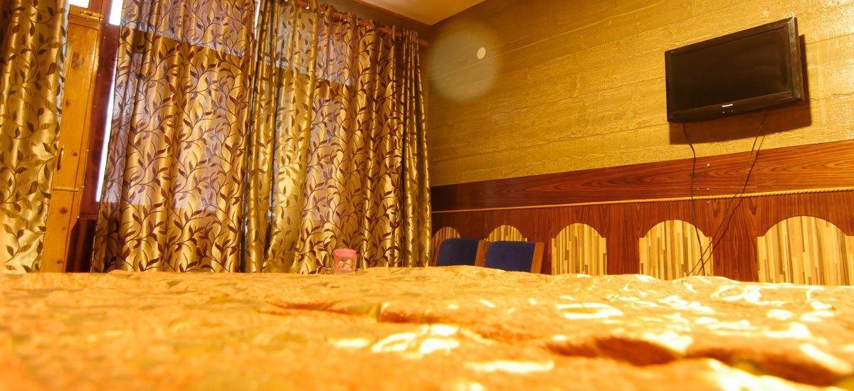 Hotel Tashila Manali  Ngoại thất bức ảnh